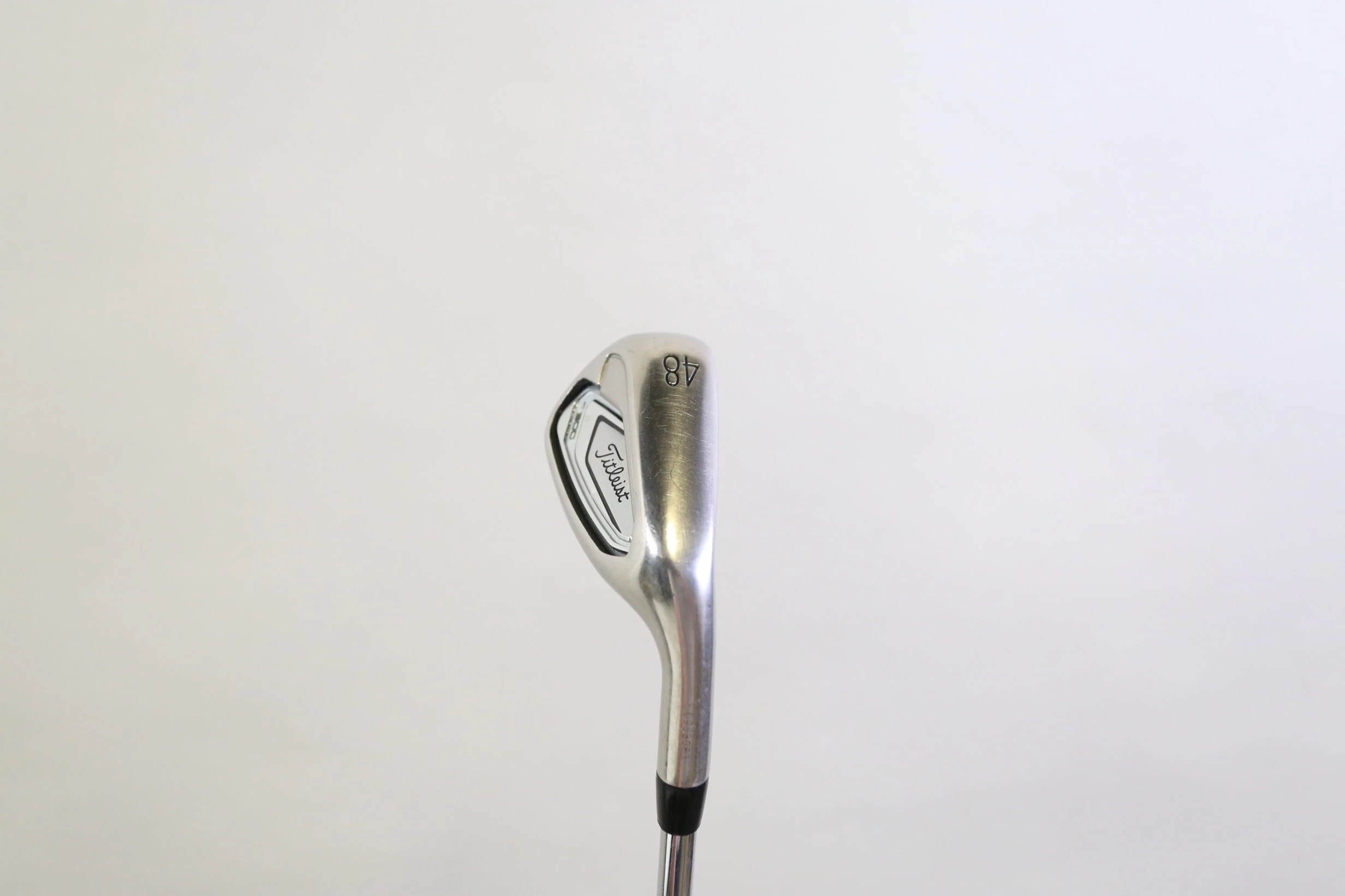 Titleist T300 48* Wedge RH 35.5 In AMT R300 Steel Shaft Regular Flex - Image 3