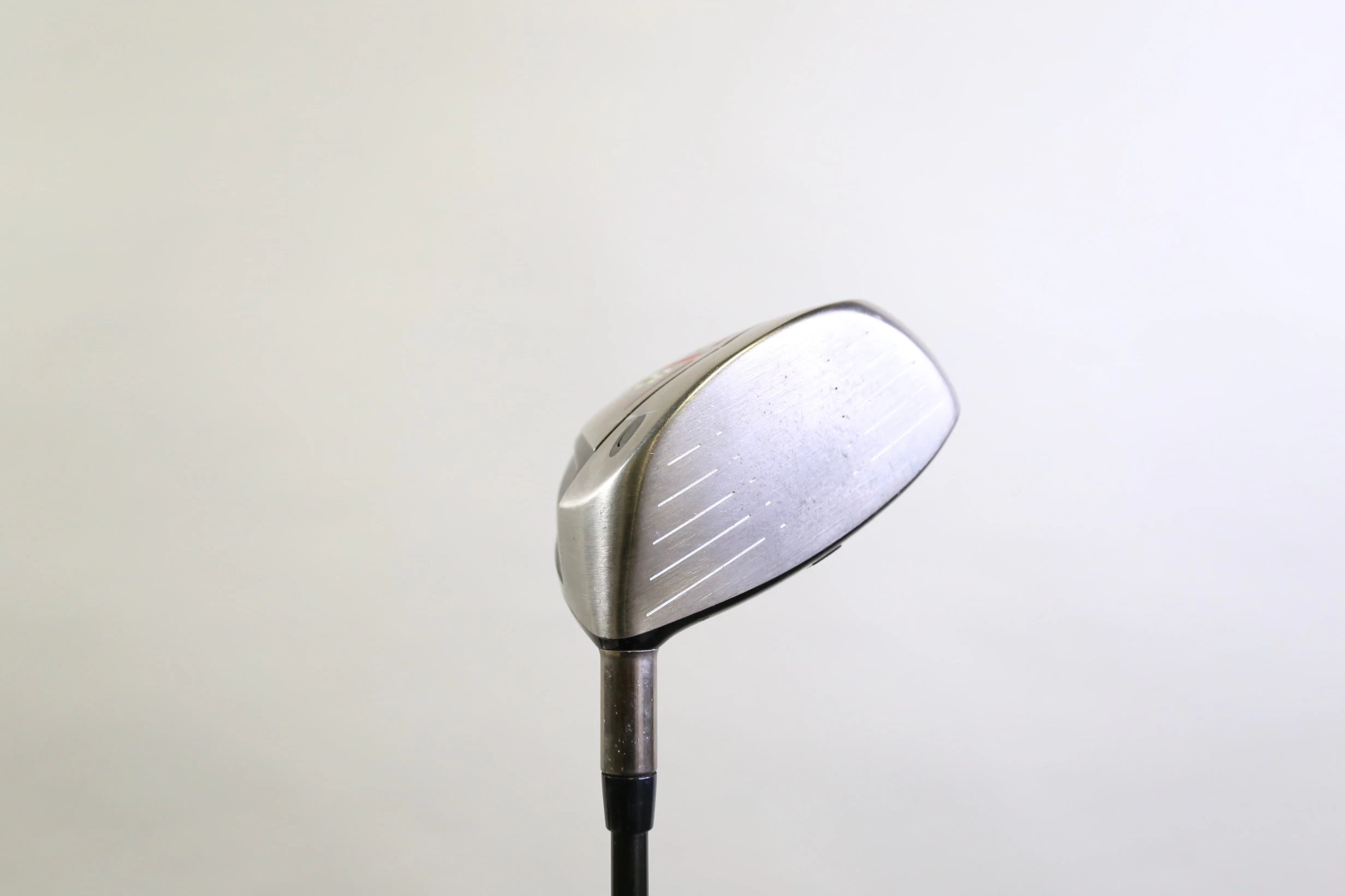 Titleist 907 D2 Driver - Right-Handed - 7.5 Degrees - Stiff Flex - Image 2