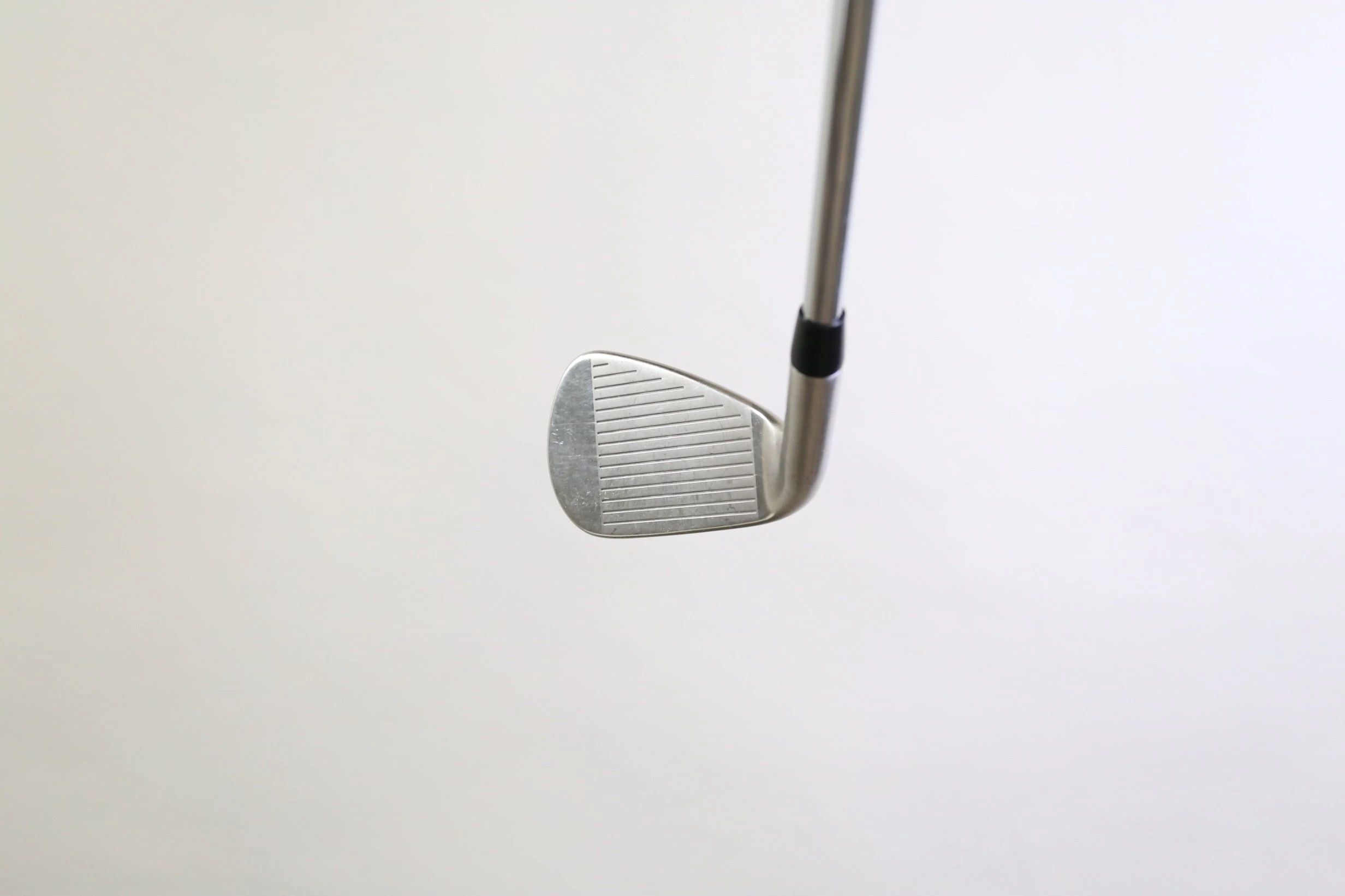 Titleist T300 48* Wedge RH 35.5 In AMT R300 Steel Shaft Regular Flex - Image 8