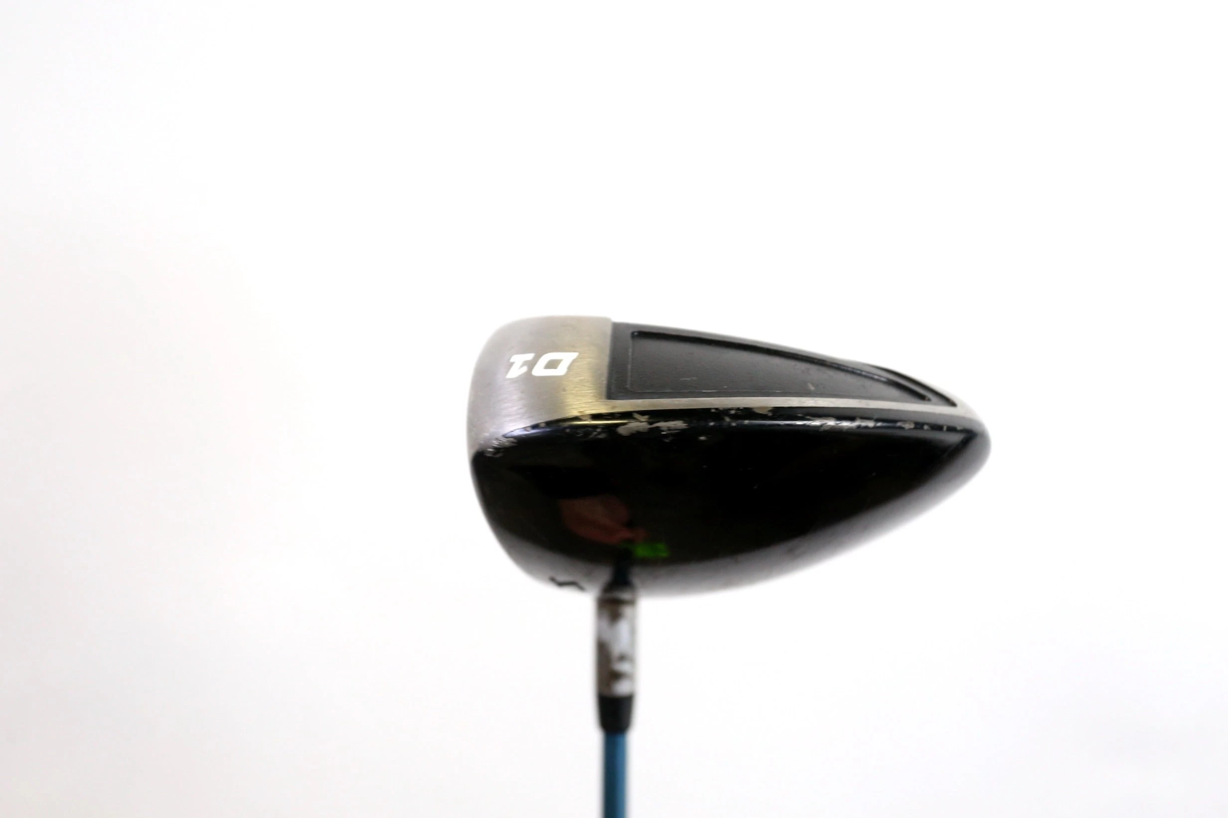 Titleist 907 D1 Driver - Right-Handed - 8.5 Degrees - Stiff Flex - Image 4