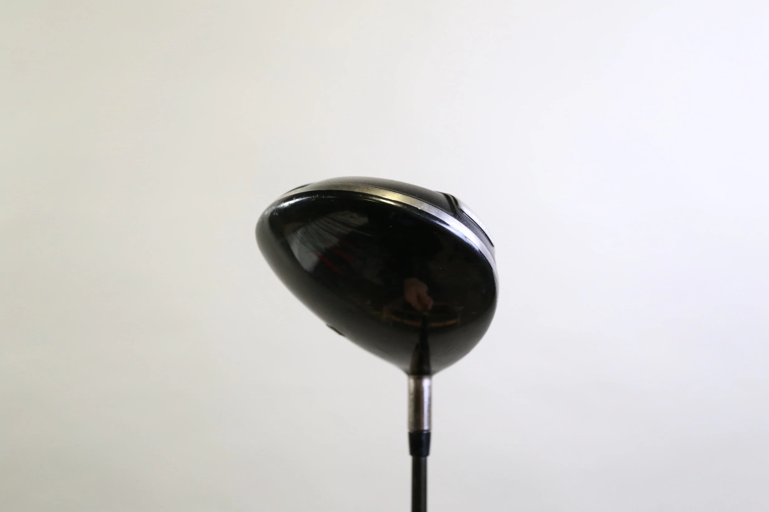 Titleist 907 D2 Driver - Right-Handed - 7.5 Degrees - Stiff Flex - Image 4