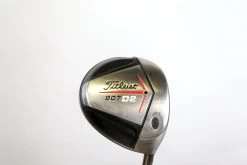 Titleist 907 D2 Driver - Right-Handed - 9.5 Degrees - Regular Flex