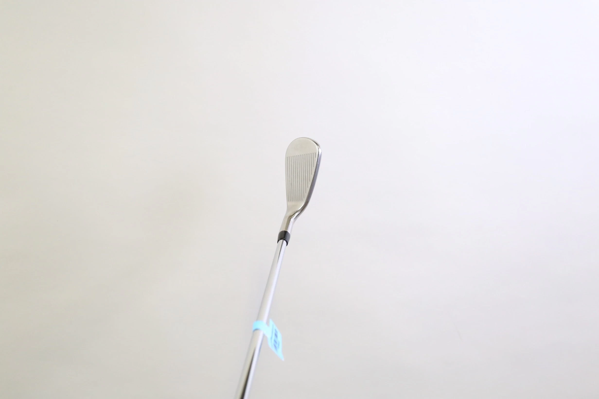 Titleist T300 48* Wedge RH 35.5 In AMT R300 Steel Shaft Regular Flex - Image 9